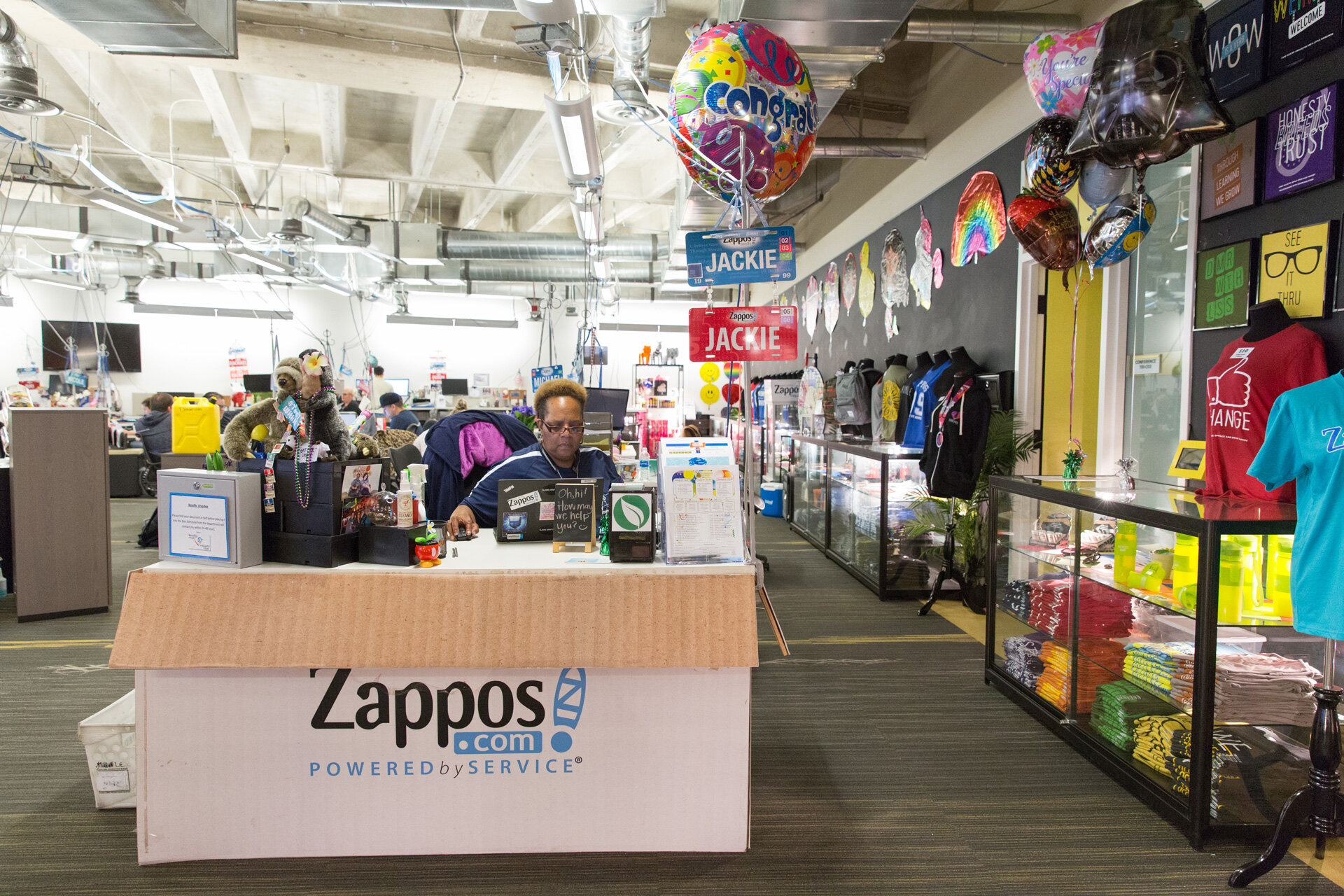 Ví dụ về Zappos