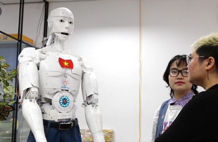 TRÍ TUỆ NHÂN TẠO (AI) LÀ GÌ? LỢI ÍCH, ỨNG DỤNG CỦA CÔNG NGHỆ AI TRONG SẢN XUẤT VÀ CUỘC SỐNG